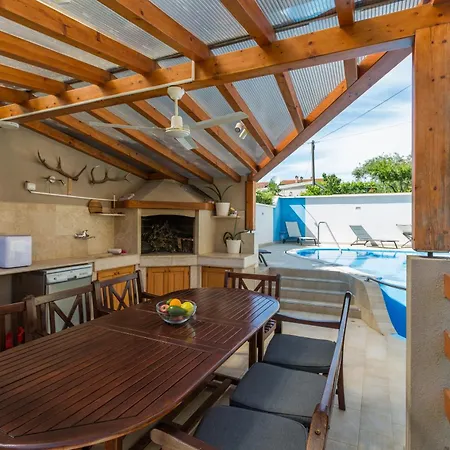 Family-friendly With Swimming Pool Novigrad - 11242 Appartement *