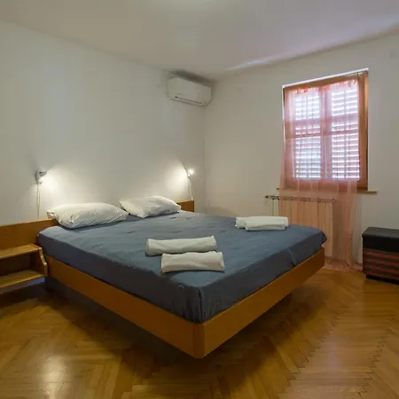 Διαμέρισμα Family-friendly With Swimming Pool Novigrad - 11242 Novigrad Istria