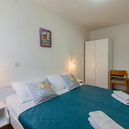 Family-friendly With Swimming Pool Novigrad - 11242