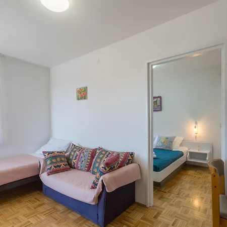 Διαμέρισμα Family-friendly With Swimming Pool Novigrad - 11242