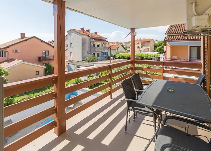 Family-friendly With Swimming Pool Novigrad - 11242 Apartman Novigrad (Istria)